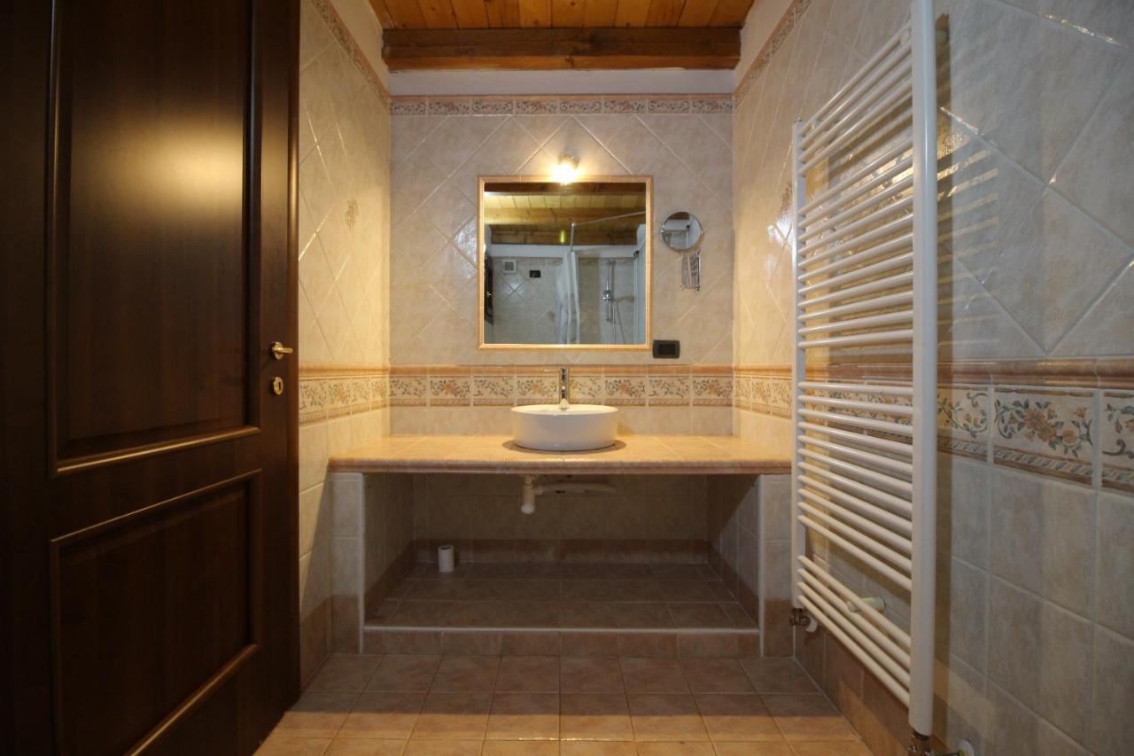 Ferienwohnung Attico Dell'Aquila Brusson Exterior foto